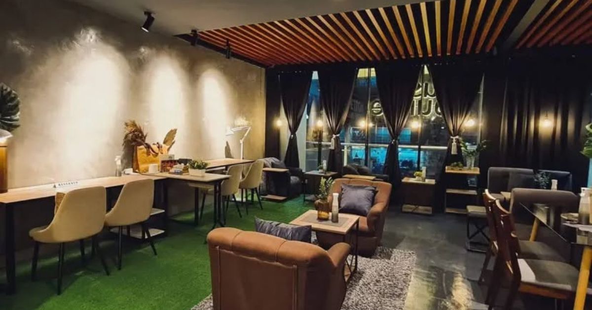 cush-lounge-cafe